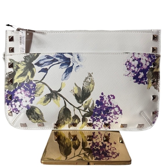 White House Black Market White Floral Clutch /Wristlet with Chrome Hardware - Picture 5 of 12